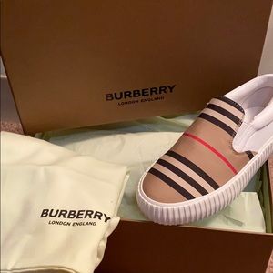 Burberry shoes